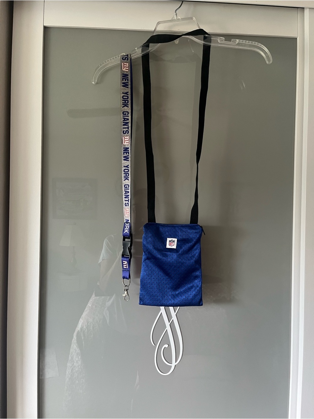 New York Giants Game day Pouch and Lanyard Royal Blue NFL logo 187